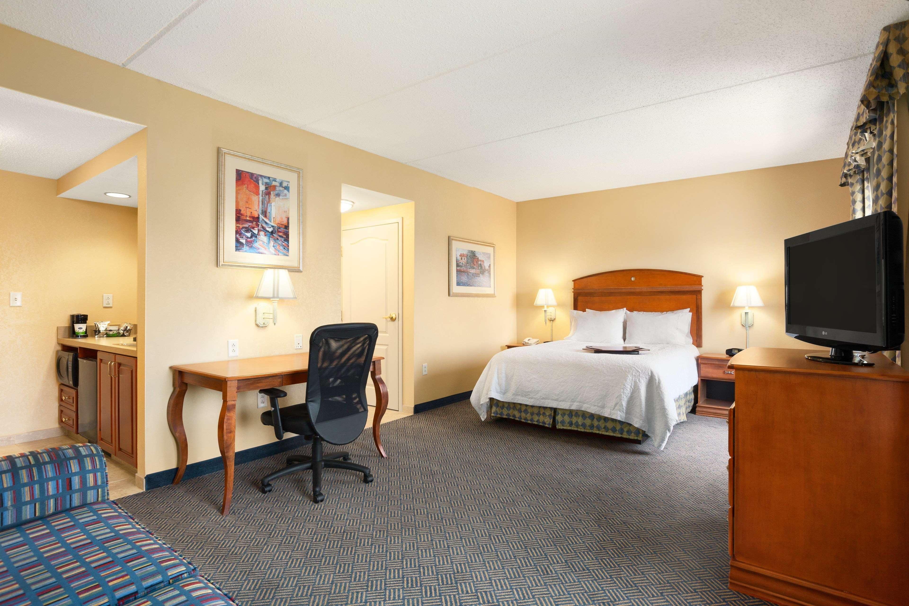 Hampton Inn Geneva Eksteriør bilde