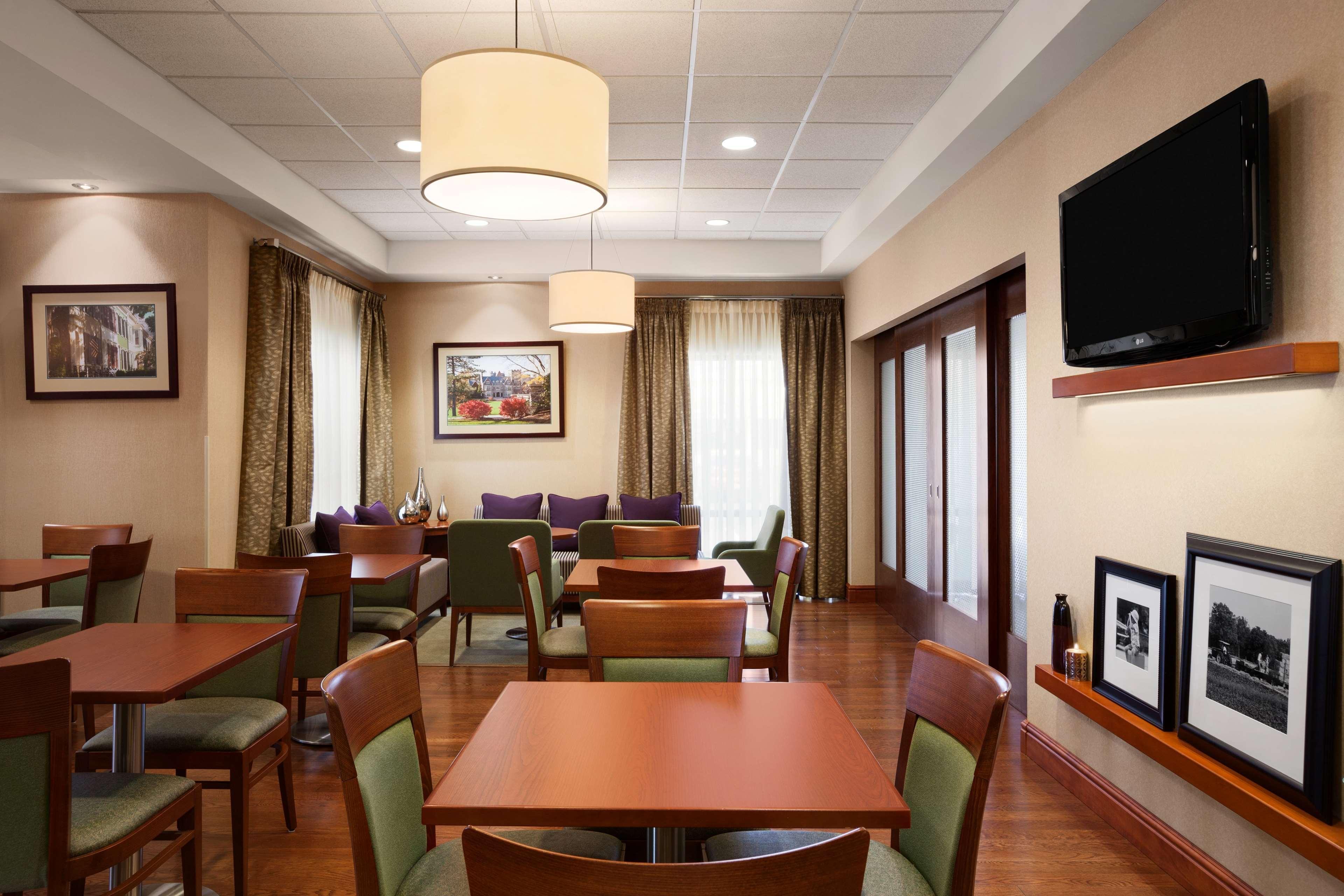 Hampton Inn Geneva Eksteriør bilde