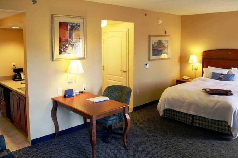 Hampton Inn Geneva Eksteriør bilde